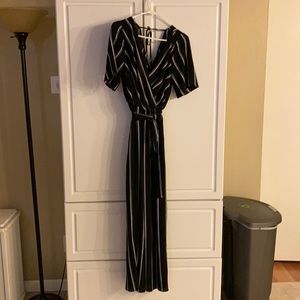 Women’s pant romper worn once